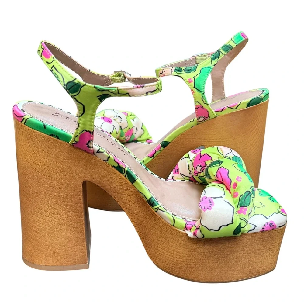 Betsey Johnson Sandals 7M Green Mandee Floral Platform Block Heel Retro Artsy